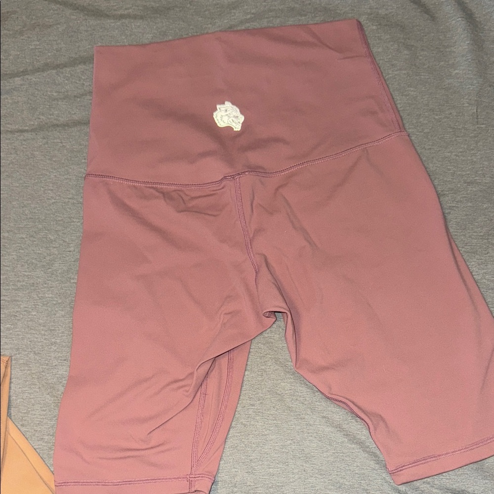 SHE Darc Sport Spandex High-Waisted Mauve Biker Shorts NWOT